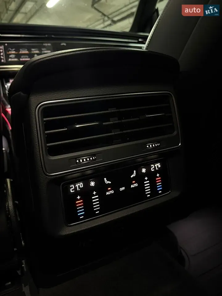 Audi Rs Q8 2021 photo 5