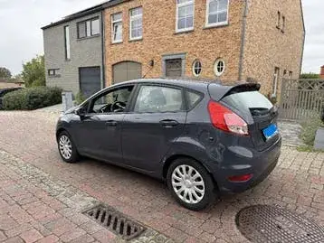 Ford Fiësta 2013 photo 2