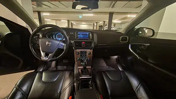 Volvo V40 Cross Country 2014 photo 4