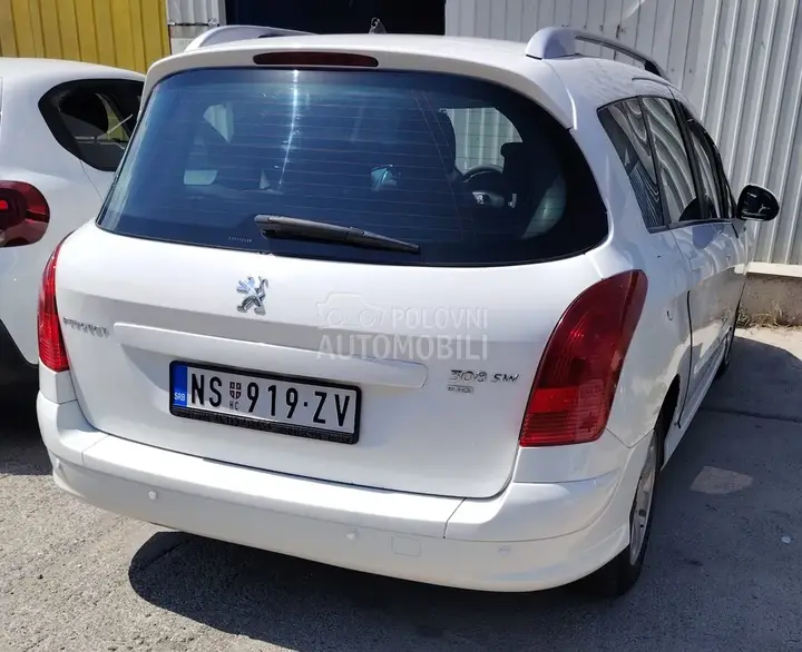 Peugeot 308 2012 photo 2
