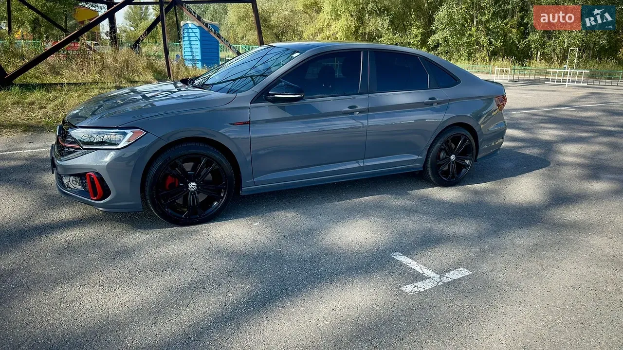 Volkswagen Jetta 2020 photo 2