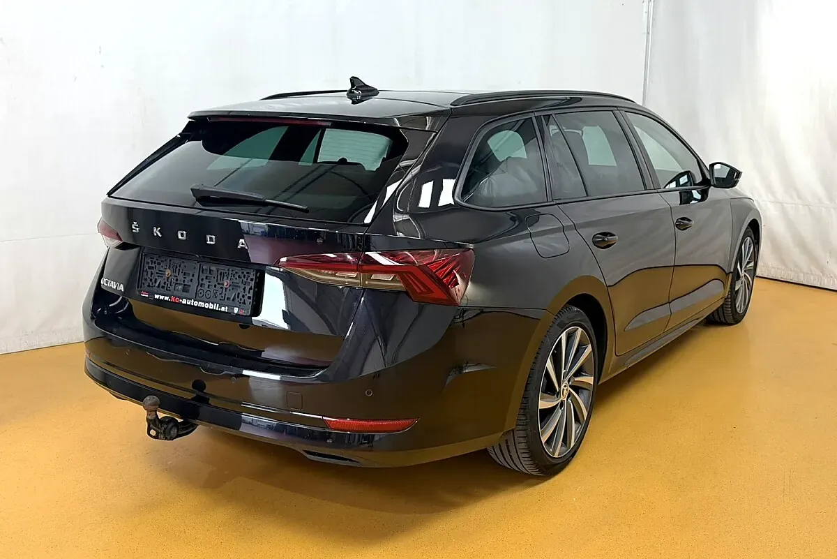 Skoda Octavia 2023 photo 3
