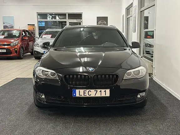 BMW 520D 2011 photo 2