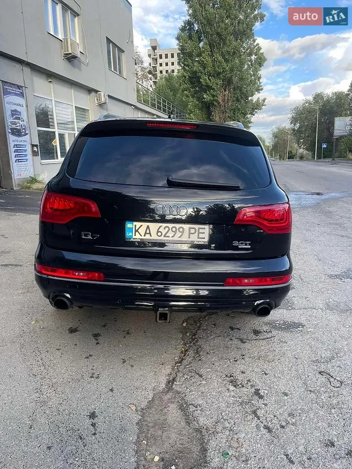 Audi Q7 2015 photo 5