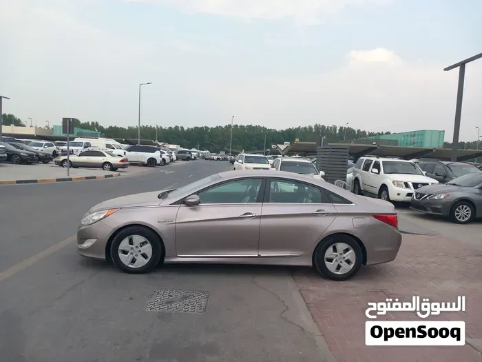 Hyundai Sonata 2012 photo 4