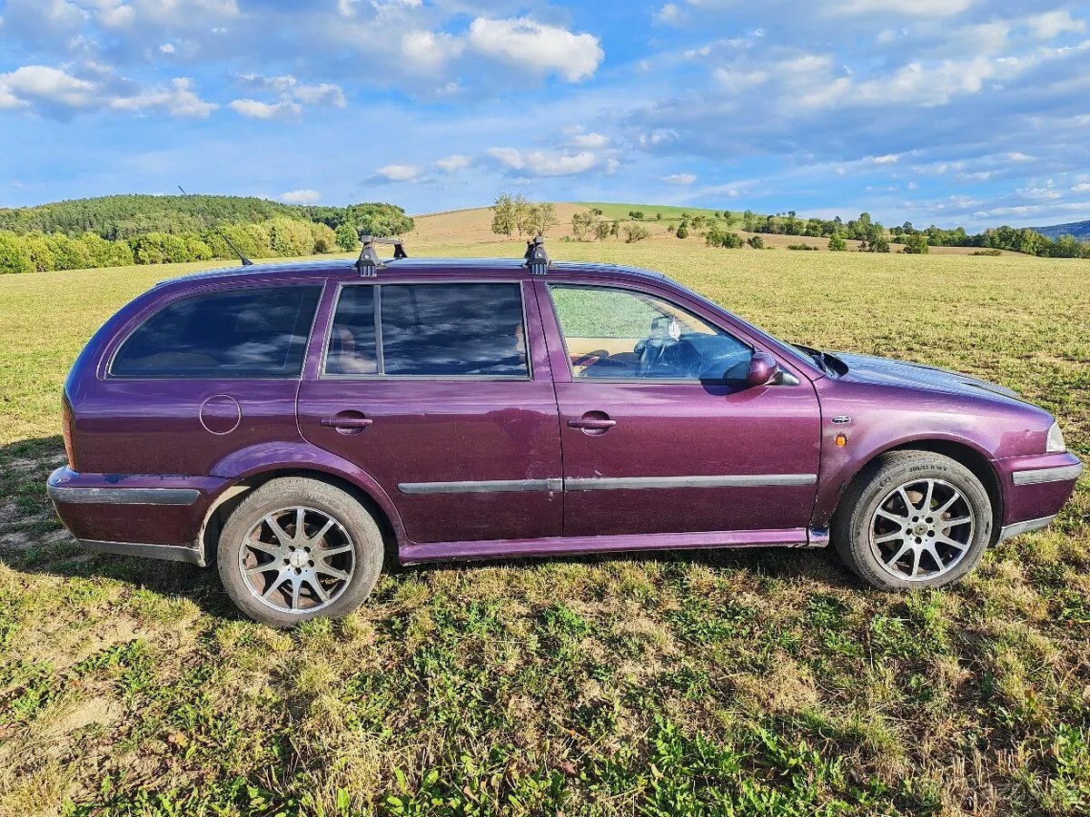 Skoda Octavia 2000 photo 2