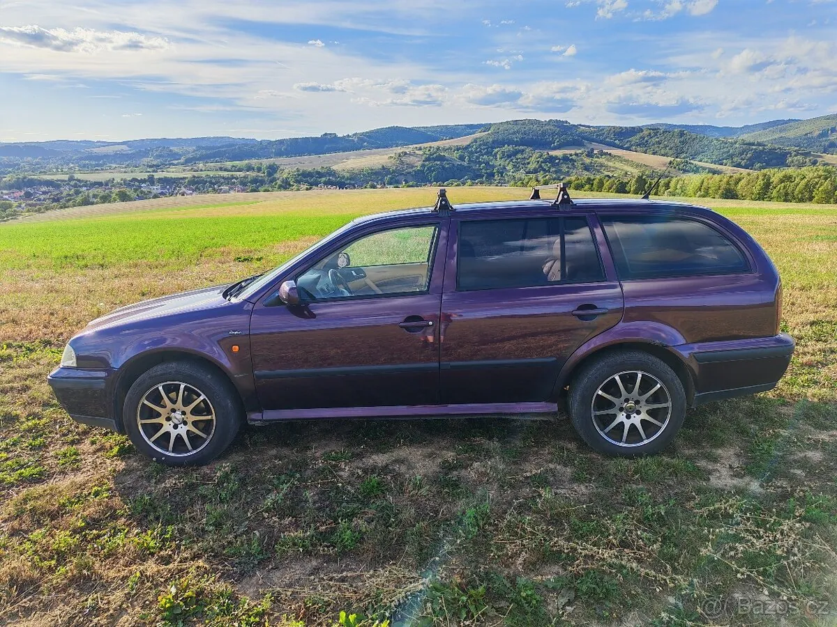 Skoda Octavia 2000 photo 3