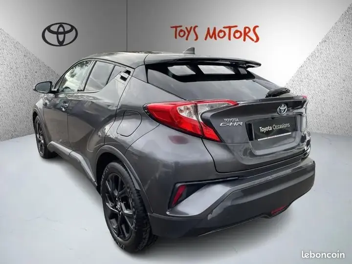 Toyota C-Hr 2018 photo 3
