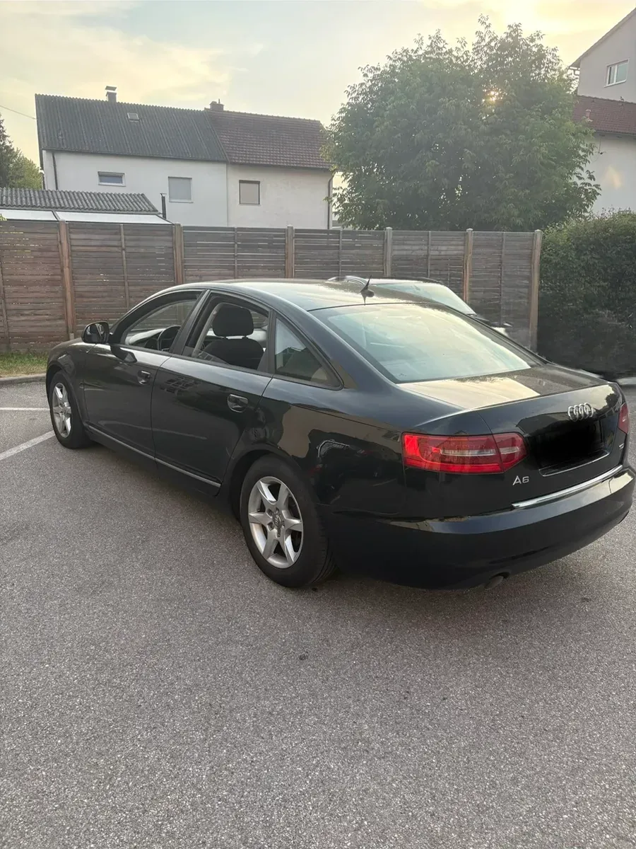 Audi A6 2010 photo 2