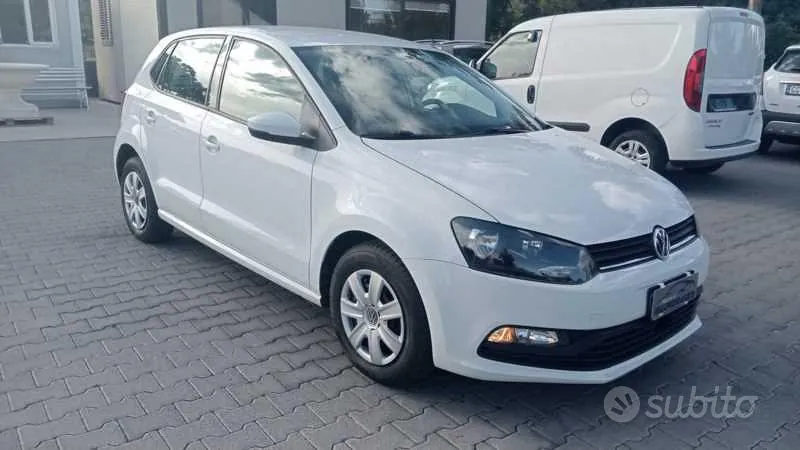 Volkswagen Polo 2016 photo 2