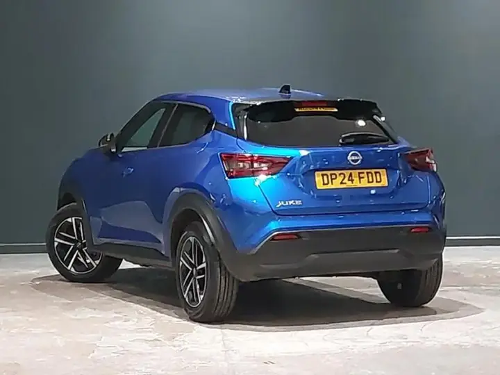 Nissan Juke 2024 photo 2