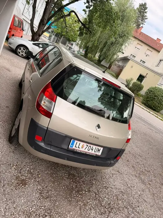 Renault Scenic 2006 photo 2