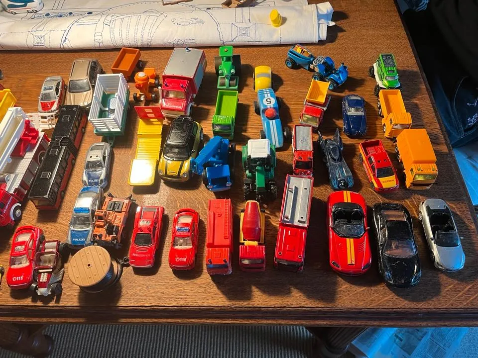 Matchbox Autos