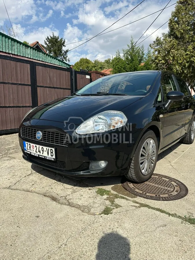 Fiat Grande Punto 2007 photo 2