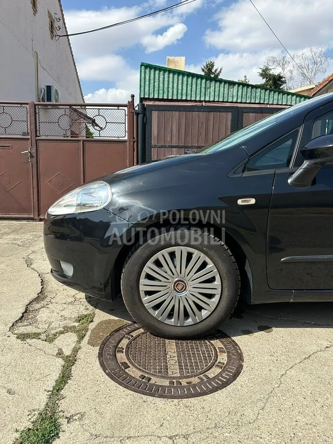 Fiat Grande Punto 2007 photo 4