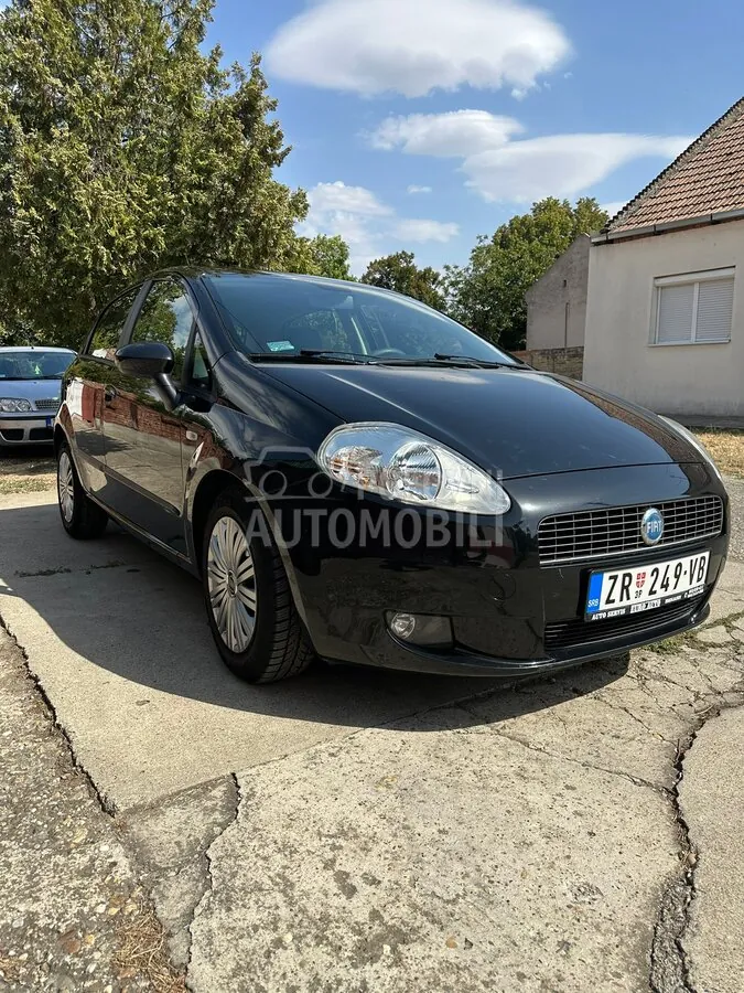 Fiat Grande Punto 2007 photo 3