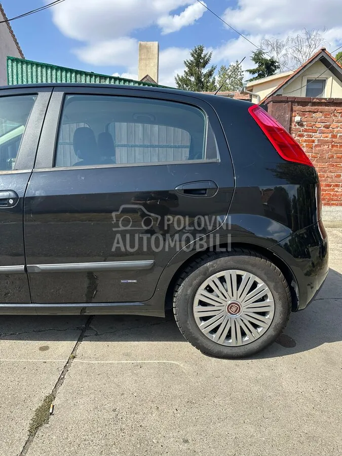 Fiat Grande Punto 2007 photo 5