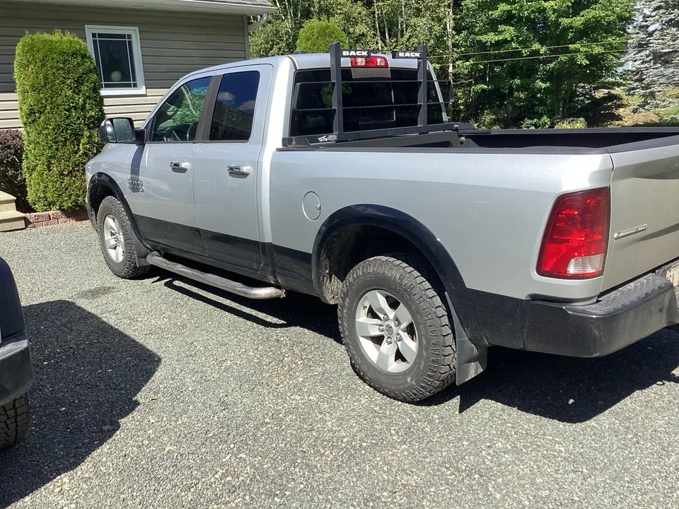 Ram 1500 2014 photo 2