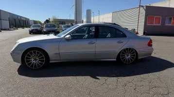 Mercedes-Benz E-Class 2003 photo 2