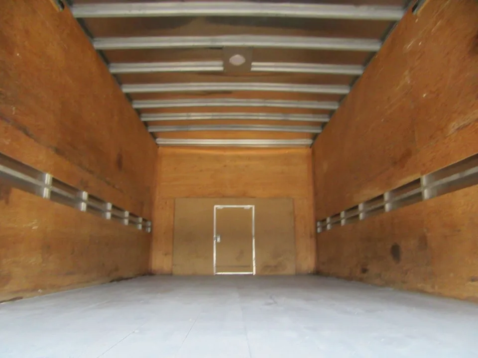 Ford E-450 2022 photo 5