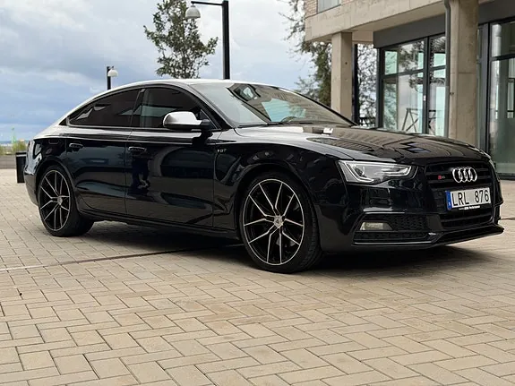 Audi S5 2012 photo 2