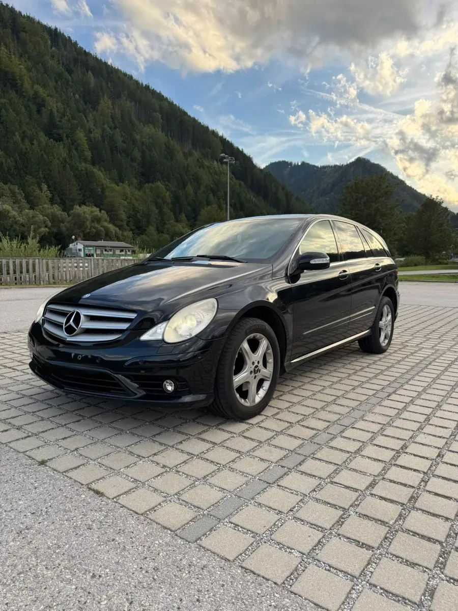 Mercedes-Benz R-Class 2009 photo 2