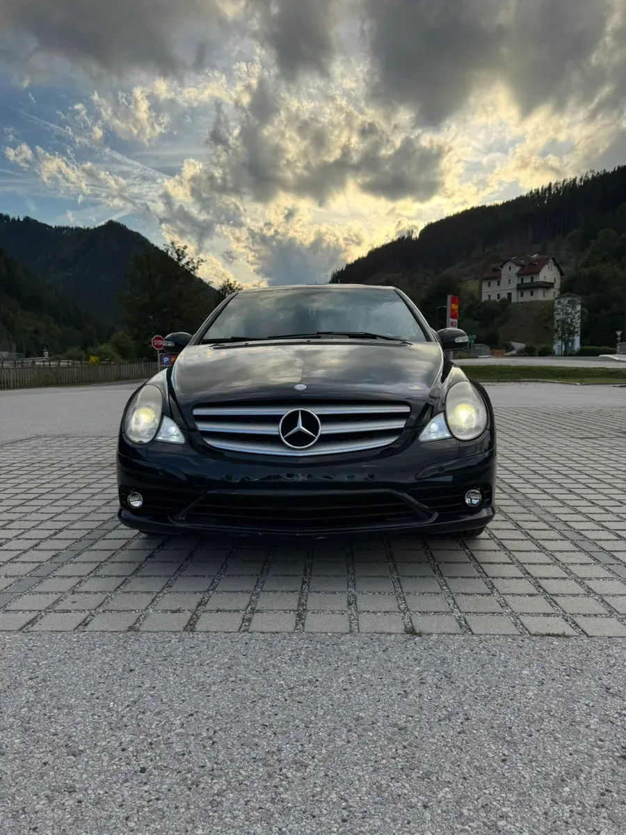 Mercedes-Benz R-Class