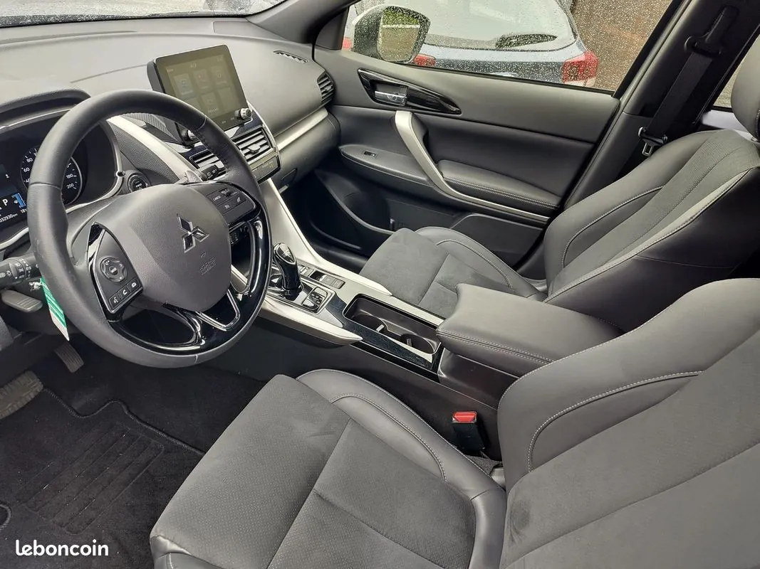 Mitsubishi Eclipse Cross 2022 photo 3