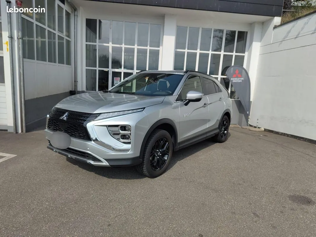 Mitsubishi Eclipse Cross 2022 photo 2