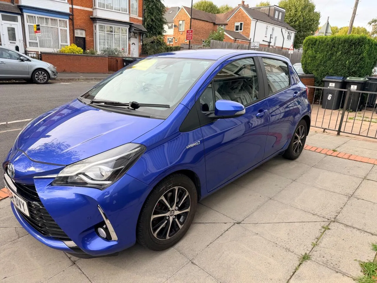 Toyota Yaris Hybrid 2019 photo 3