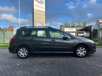 Peugeot 308 2012 photo 2