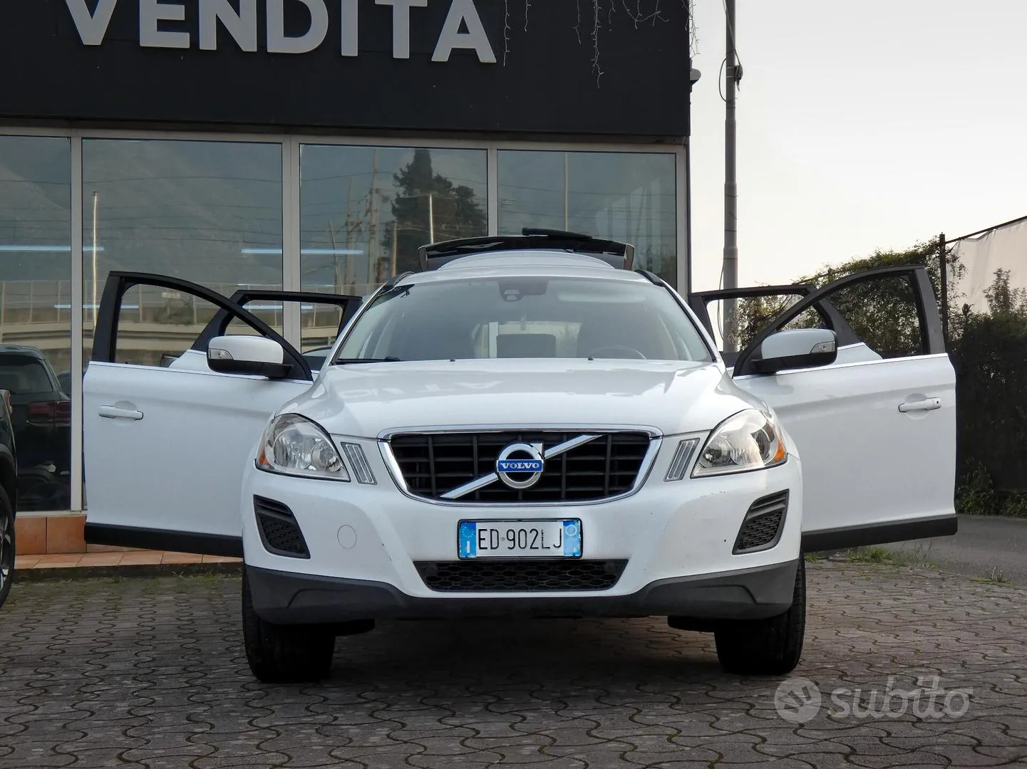 Volvo Xc60 2010 photo 3