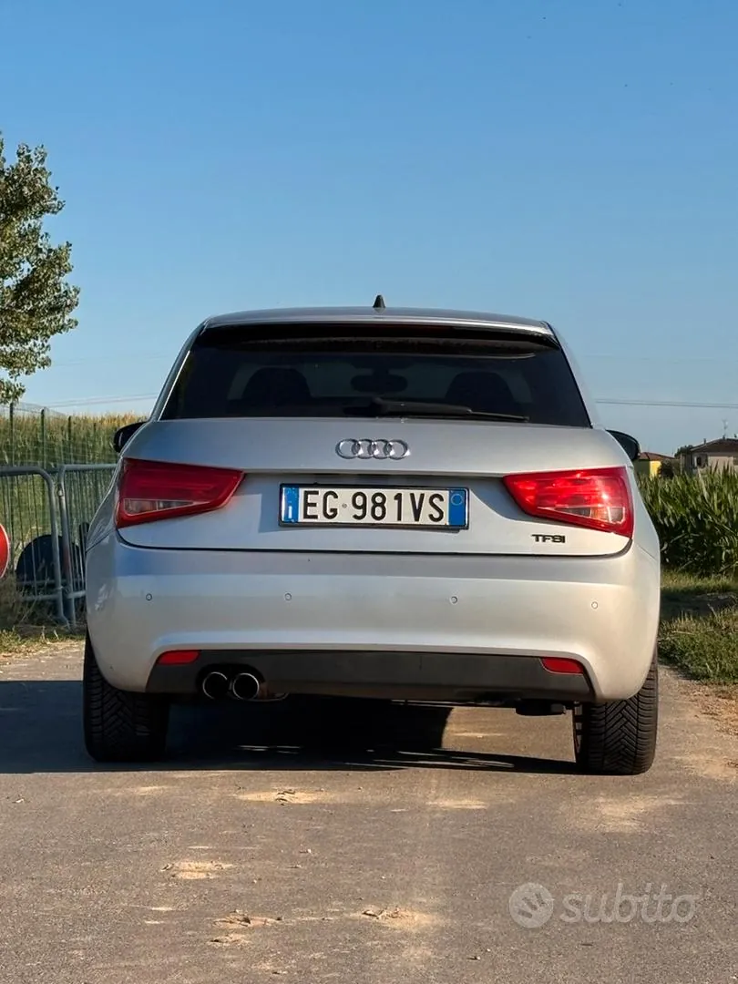 Audi A1 2011 photo 2