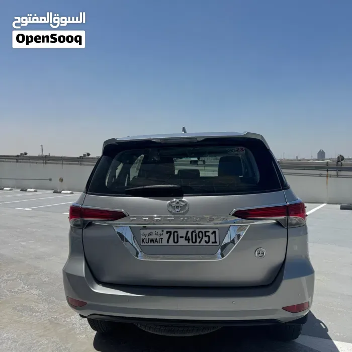 Toyota Fortuner 2023 photo 2