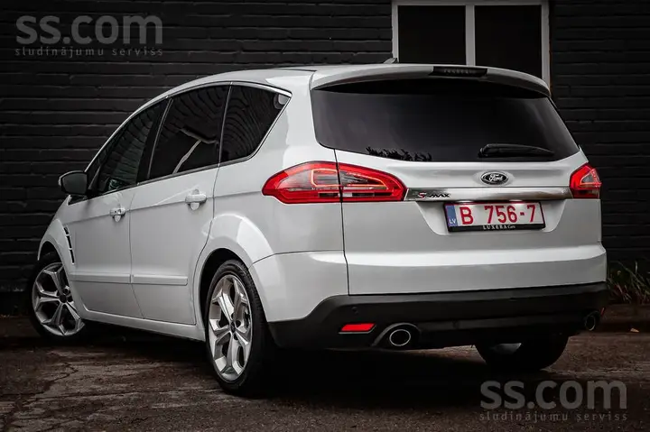 Ford S-Max 2012 photo 3