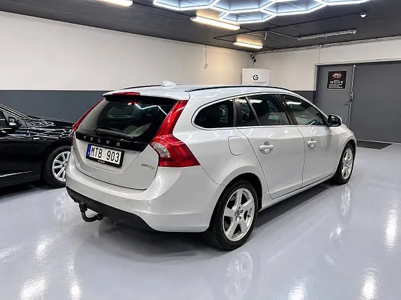 Volvo V60 2012 photo 4