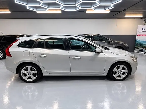Volvo V60 2012 photo 5