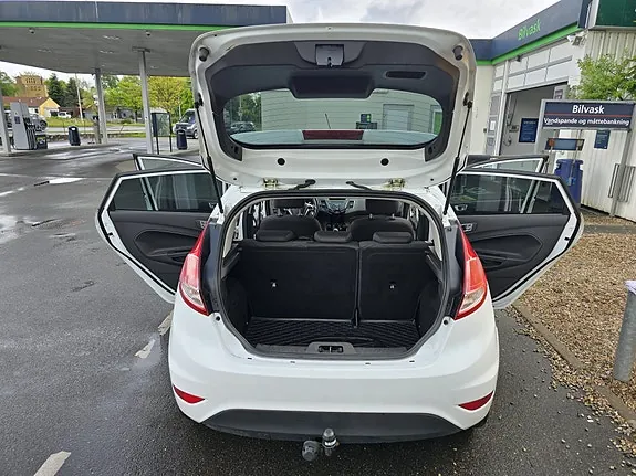 Ford Fiesta 2015 photo 4