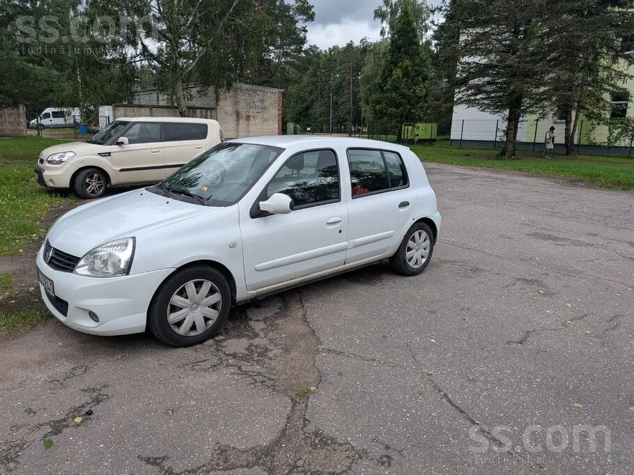 Renault Clio 2011 photo 5