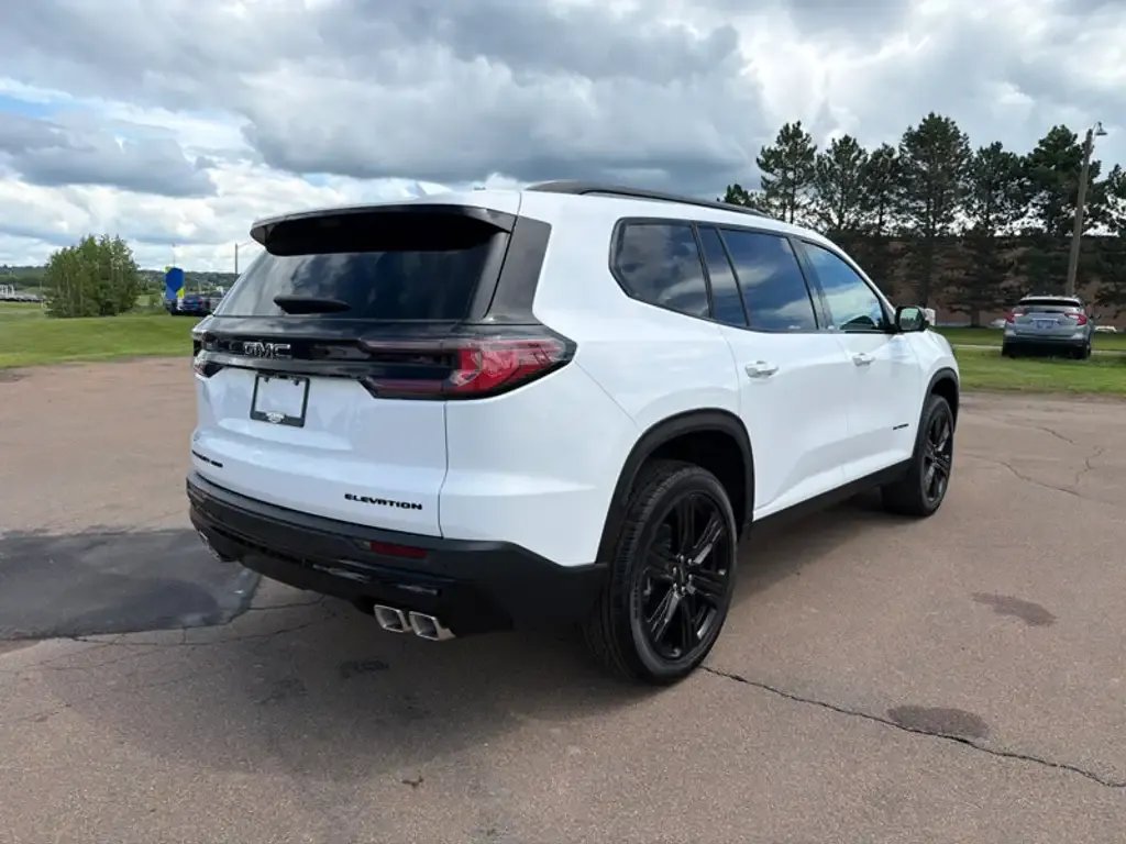 GMC Acadia 2026 photo 5