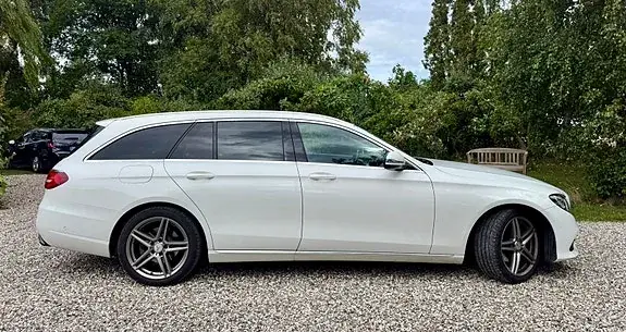 Mercedes-Benz E 220 D 2017 photo 3