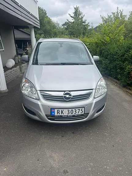 Opel Zafira 2011 photo 3