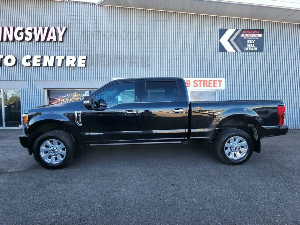 Ford Super Duty F-350 2018 photo 2