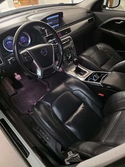 Volvo V70 2012 photo 5