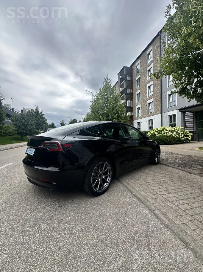 Tesla Model 3 2021 photo 5