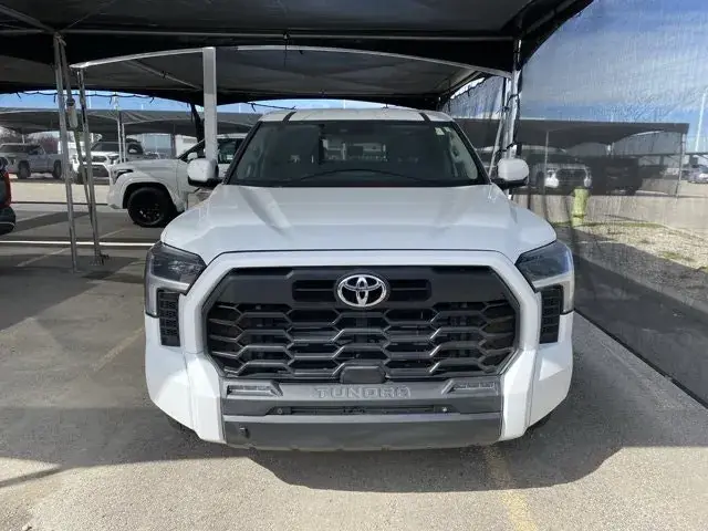Toyota Tundra 2023 photo 2