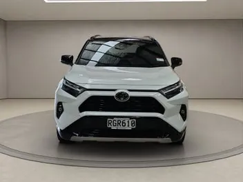 Toyota Rav4 2025 photo 3