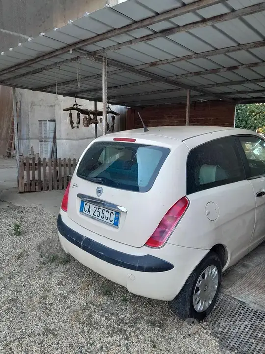 Lancia Ypsilon 2003 photo 4