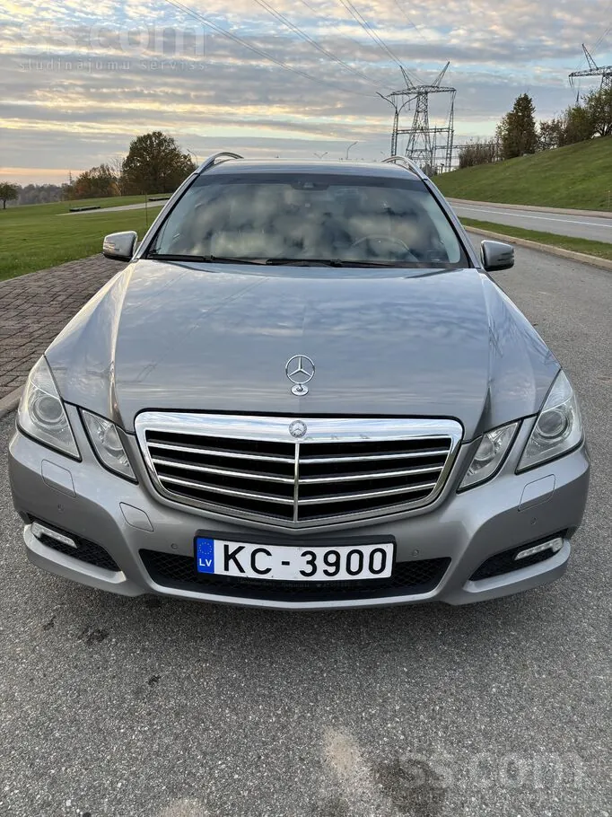 Mercedes-Benz E350 2010 photo 2