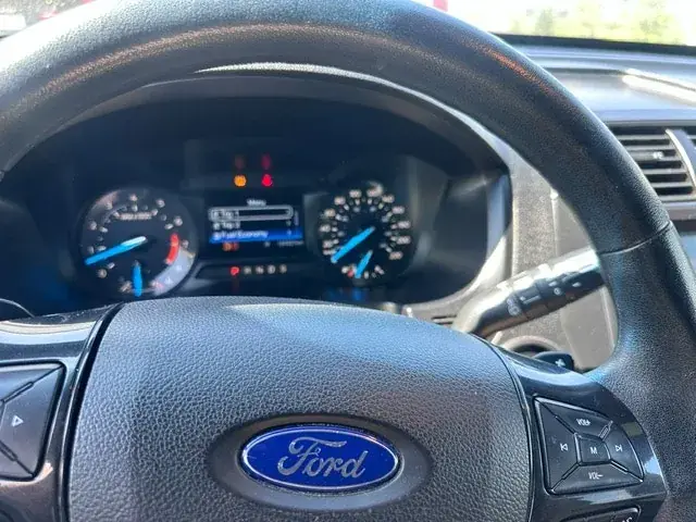 Ford Explorer 2017 photo 2